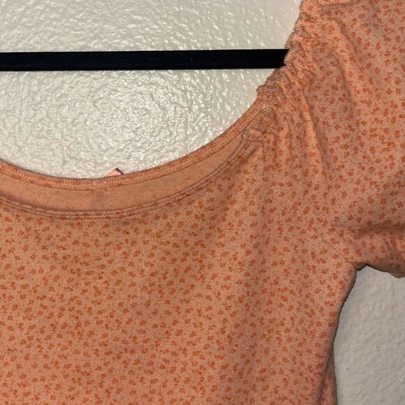 American Eagle Orange Floral Top woman's size small off the shoulder - Picture 15 of 16